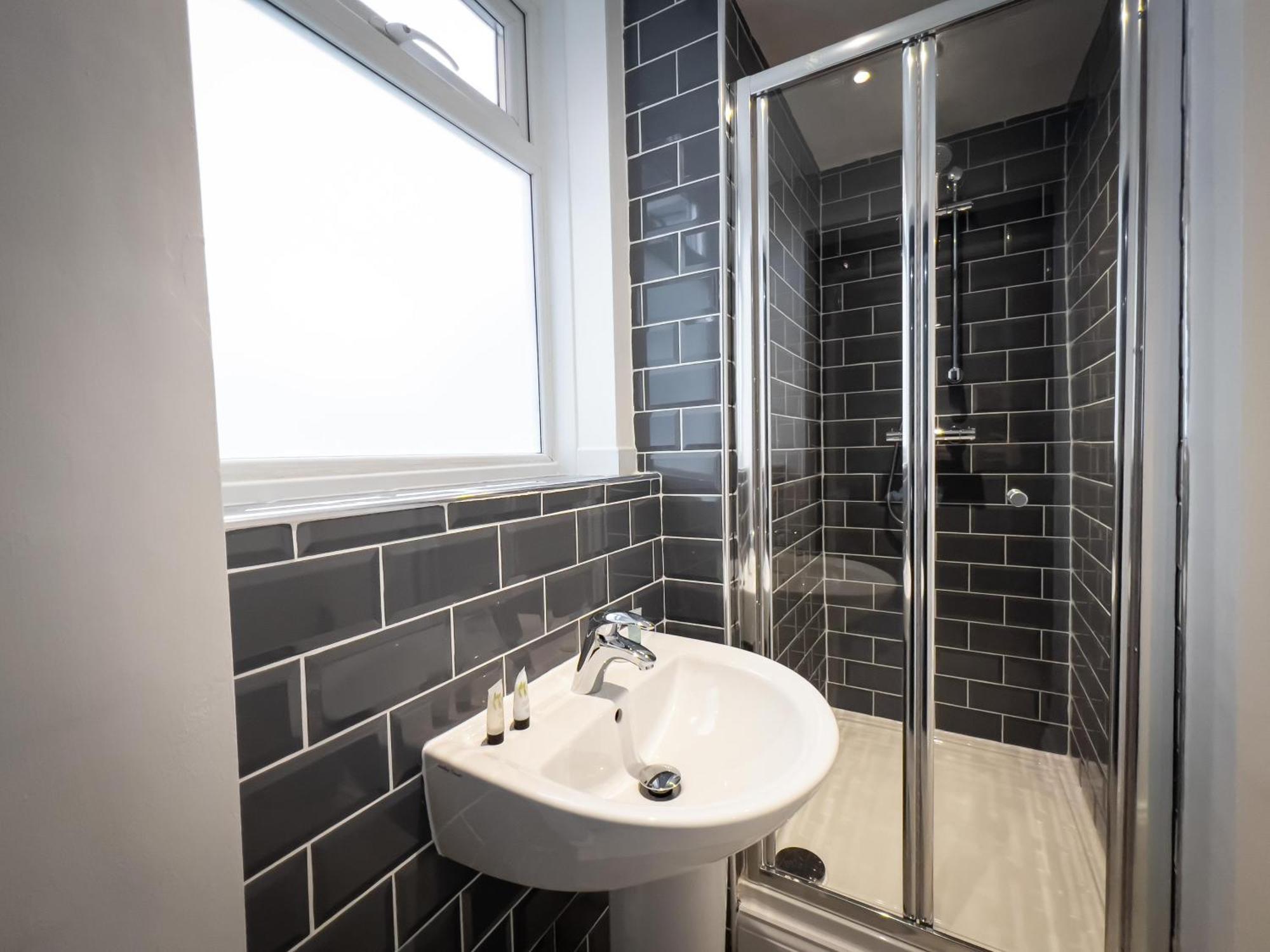 Newly Refurbished 6 Person En-Suite Apartment Tyne & Wear Newcastle Upon Tyne Killingworth Exteriör bild