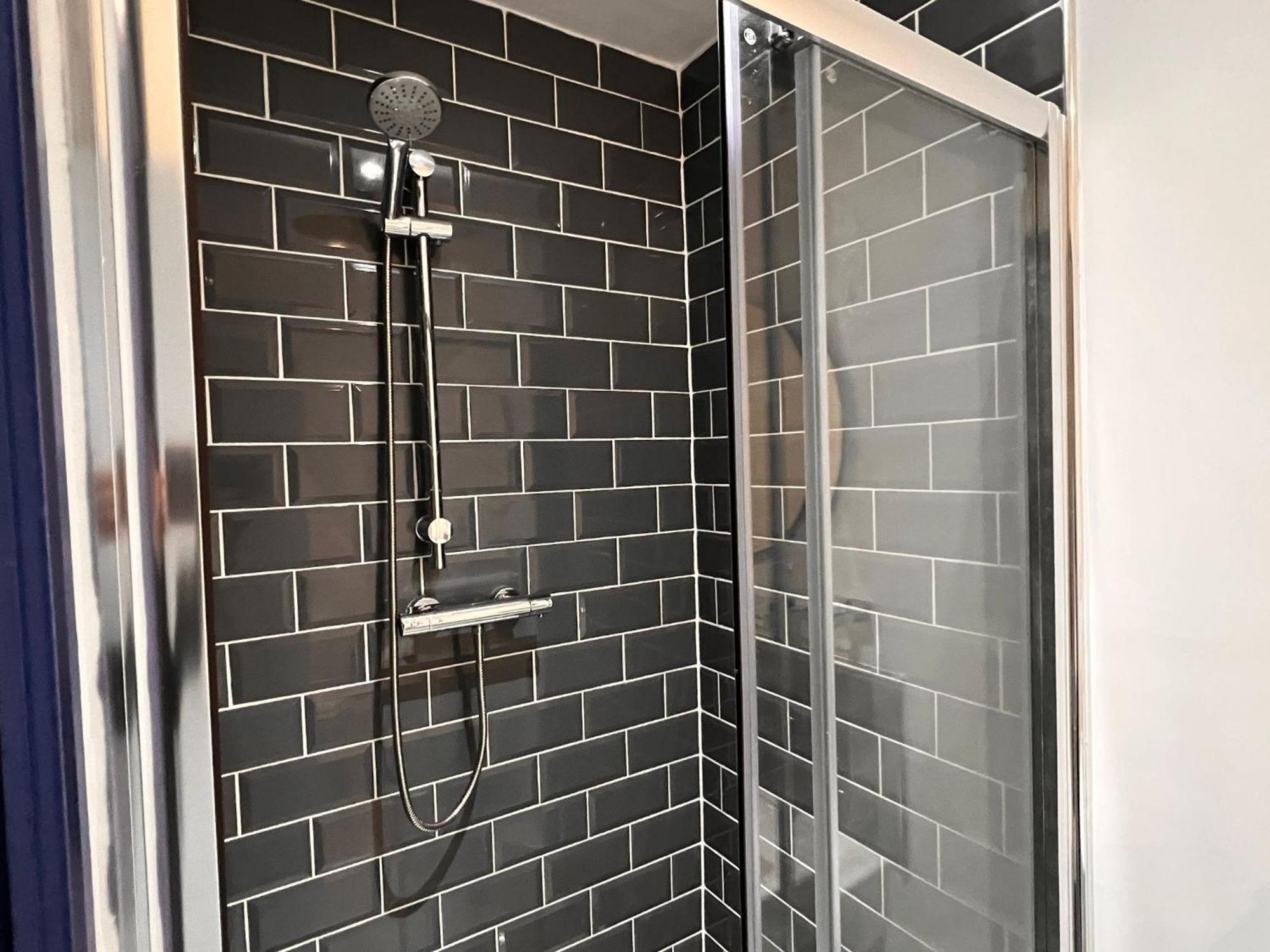 Newly Refurbished 6 Person En-Suite Apartment Tyne & Wear Newcastle Upon Tyne Killingworth Exteriör bild