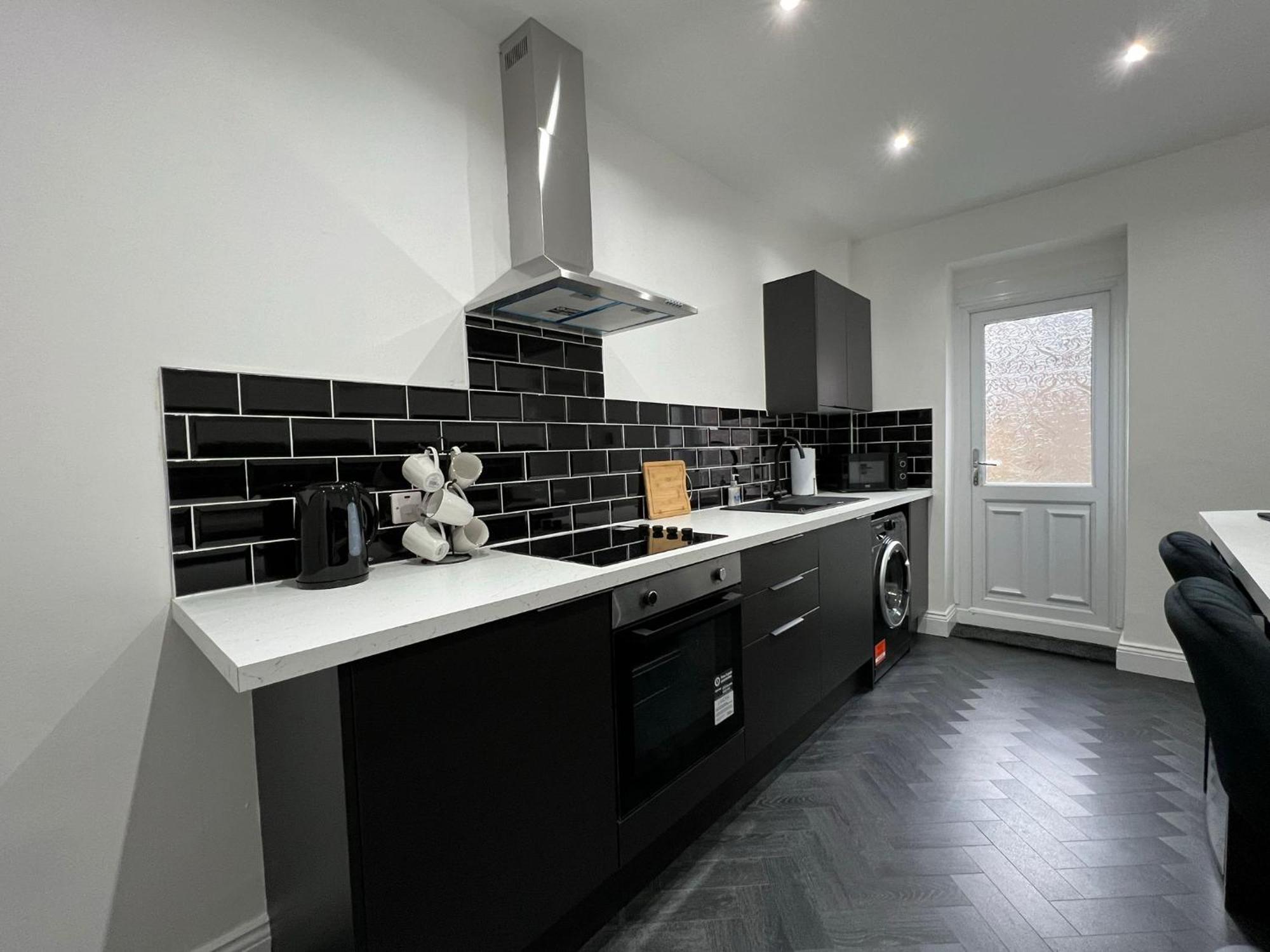 Newly Refurbished 6 Person En-Suite Apartment Tyne & Wear Newcastle Upon Tyne Killingworth Exteriör bild